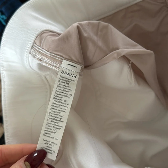 SPANX | Cropped Wide Leg Pants | Size MP | Stretch Pull On Shaping Bone White - Picture 5 of 6